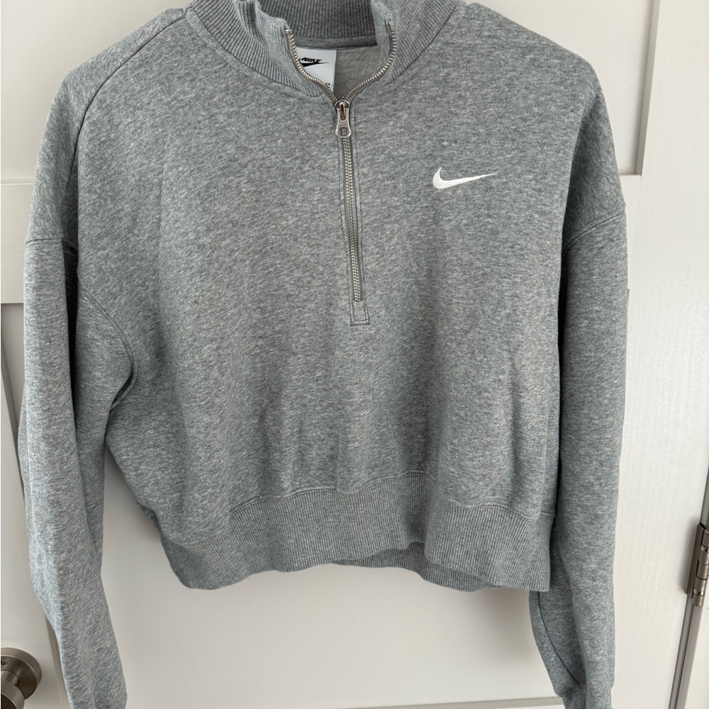 Nike Women's Heather Gray Half-Zip Sweatshirt